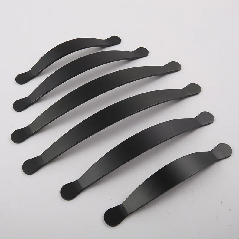 The new model of the new kind of black and black door handle is