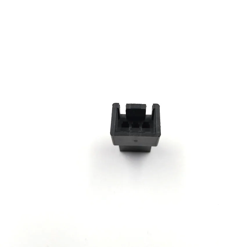 Fan_3Pin_female_connector_housing_3