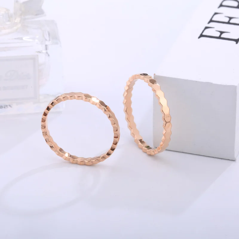 

Rose gold Hexagonal geometric wavy pattern Titanium Steel Wedding thin Ring For Women Fashion Jewelry Female Rings 1pc
