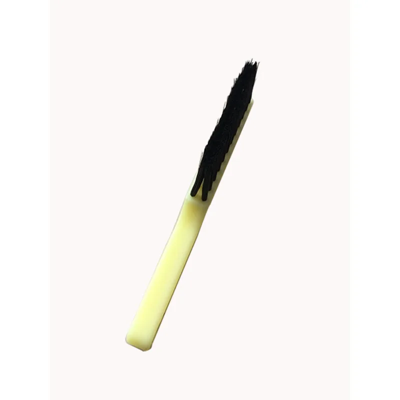 brush 1)A
