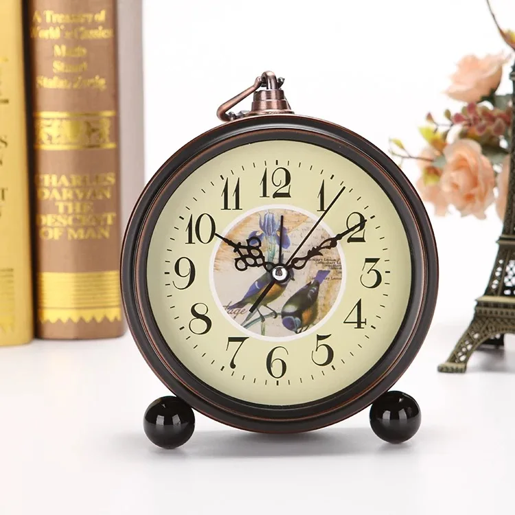 NOOLIM Европейский ретро студенческий маленький будильник креативные прикроватные часы для спальни минималистичные немые Часы Домашнее настольное украшение - Цвет: E