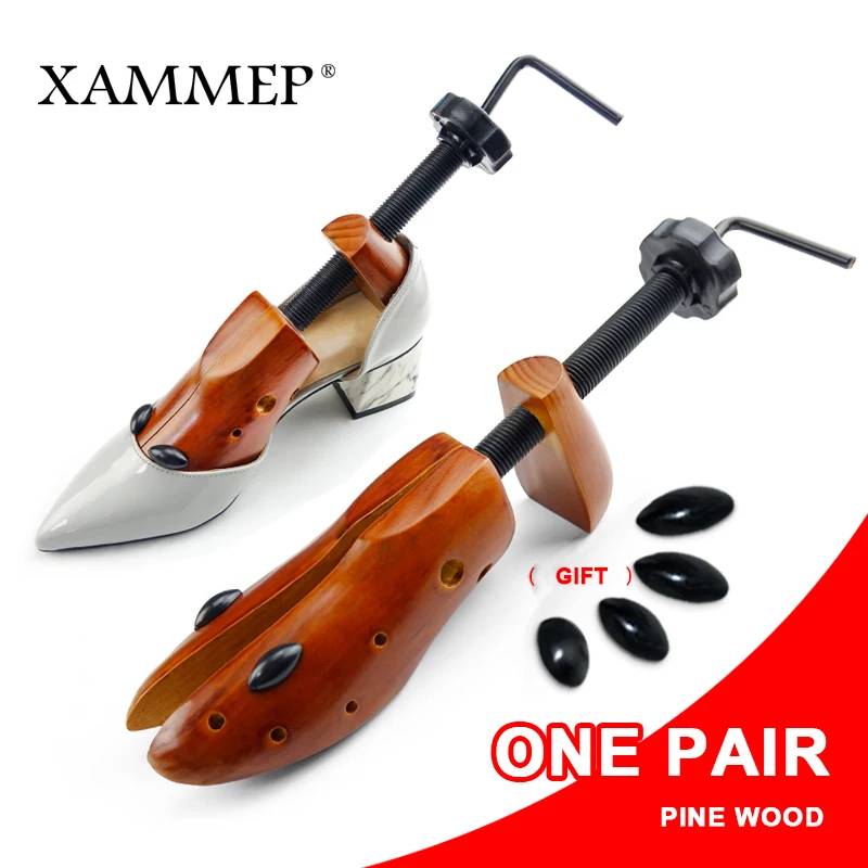 stretching shoes with shoe tree