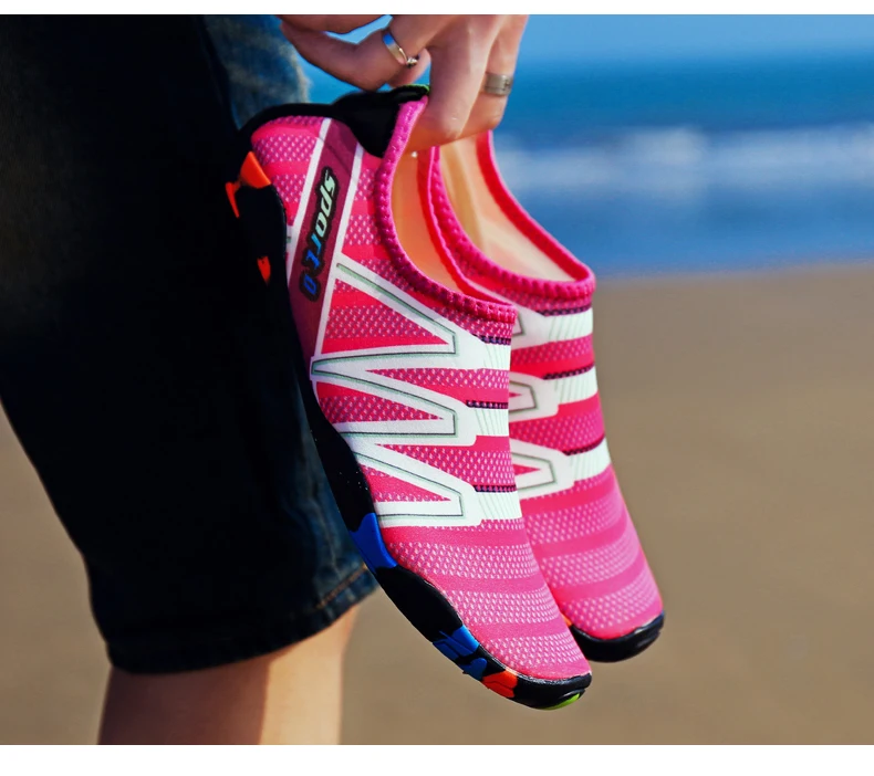 Water Shoes Aqua Shoes Beach Swimming Shoes Men Breathable Slip-on Sport Sneakers Lightweight Upstream Shoes (26)