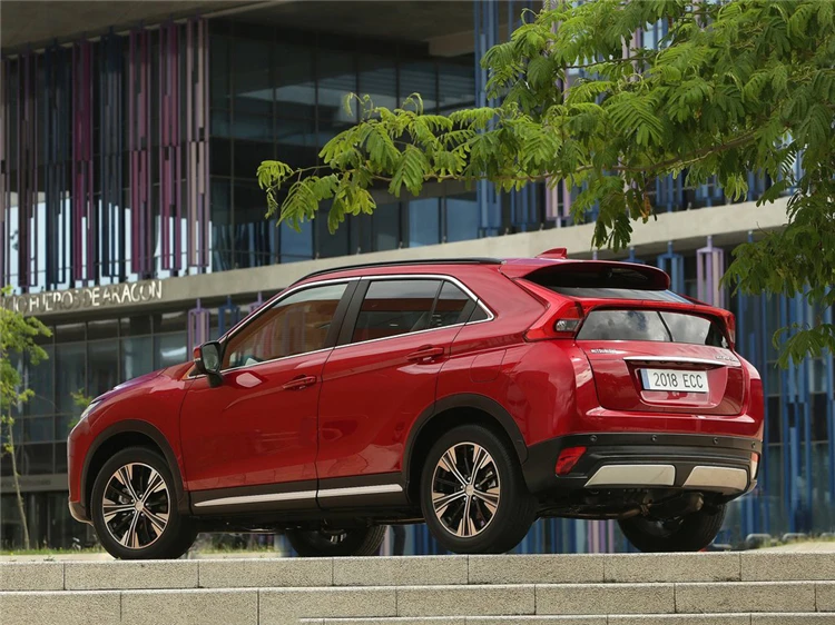 6db3a0a625fb870b6f762a34a61408ab_Mitsubishi-Eclipse_Cross-2018-1024-18