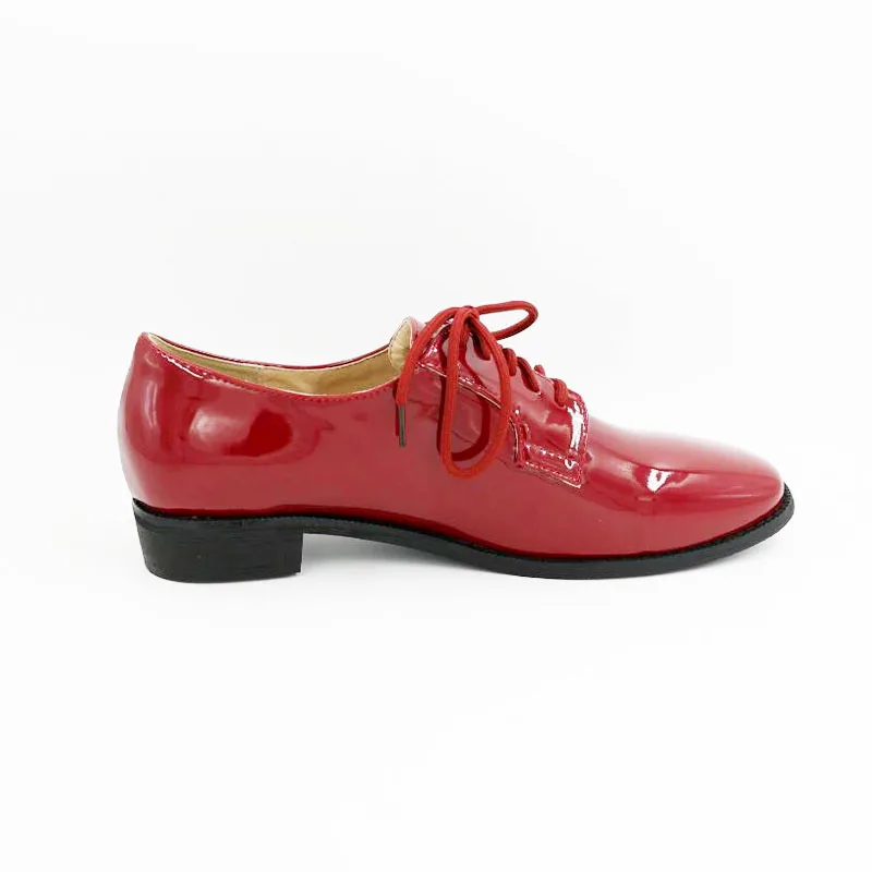 Новинка года; женские туфли-оксфорды из лакированной кожи с острым носком на шнуровке; модная женская повседневная обувь в британском стиле на низком каблуке; размеры 34-43