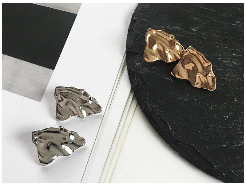Irregular metal earrings  (2)
