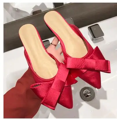 

2019 Summer Female Shoes low-heeled flat-bottomed Lazy People Wear Bowknot Sweet Pointed Baotou Semi-slippers Women's Shoes