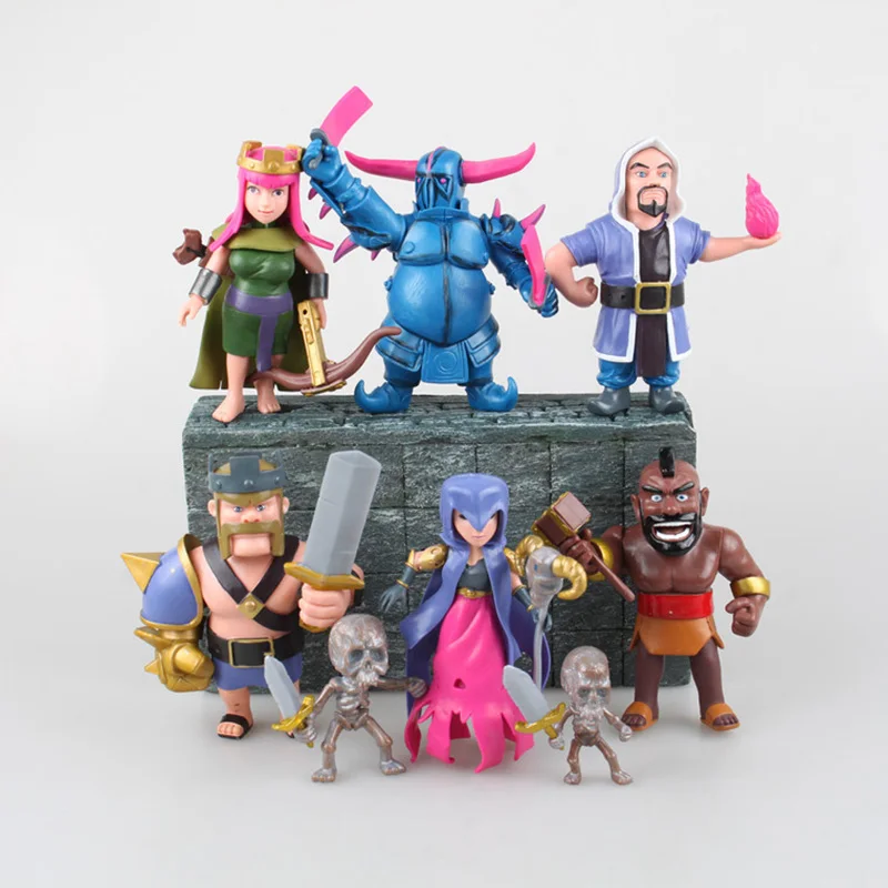 lote de 8 figuras de clash of clans  y clash royal