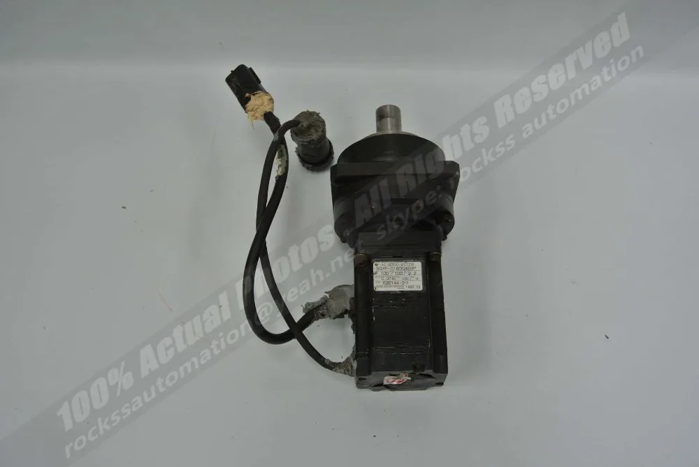

Used Good Condition SGMP-01B3G46BP CP-20A-33-J604B-SP With Free DHL