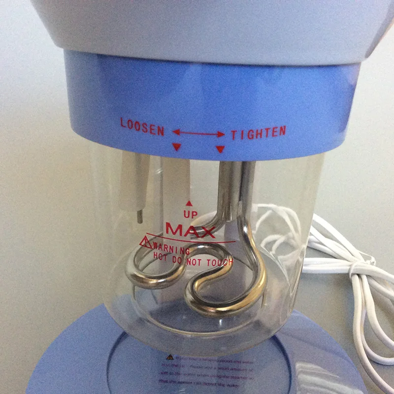 portable-ozone-aroma-steaming-hot-facial-steamer-face-sauna-skin-moisture-device-with-rotatable-spray-pipe (2)