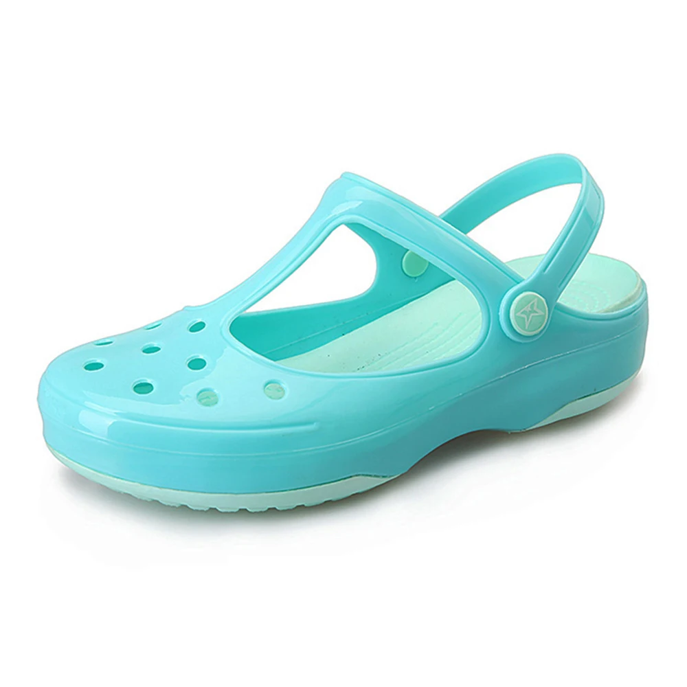 New Arrival 2017 Summer Sandals Women Clogs High Quality Multicolor Garden Shoes Woman Beach Flat Famous Brand Clogs For Women