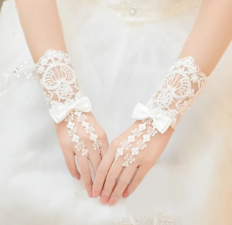 

2019 New Arrival Fashion Hand-made Satin Bowknot Lace Short Fingerless Bridal Gloves 319