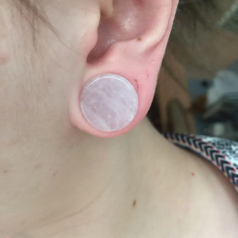 2Pc Pink Quartz Organic Stone Flesh Tunnels Ear Plugs Ear Gauges Expander Stretcher Plus Size Ear Expander Body Piercing Jewelry - Image 4