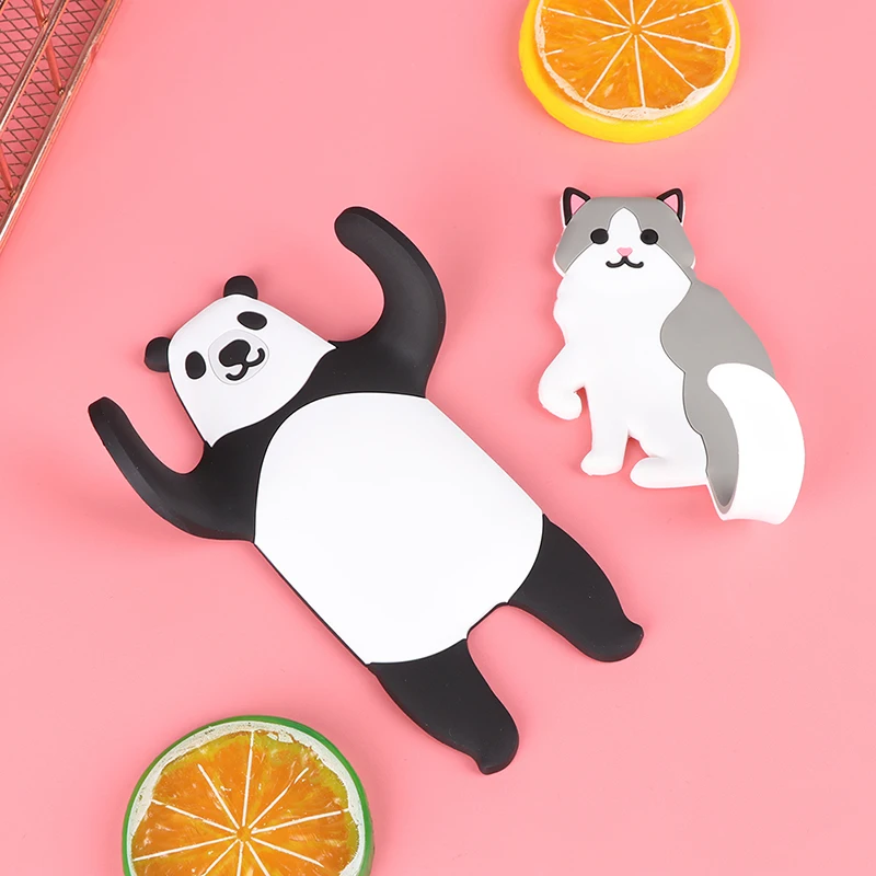 

1Pcs Strong Magnetic Hooks Cartoon Cat Suckers Key Ring Hanger Storage Portable Creative Cat Tail Keychain Device