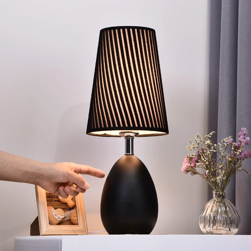 E27 Nordic Minimalist Modern  Bedroom Bedside Table lamp Metal Crystal Decotation for Living Room Study Desk Light Home Lighting (10)
