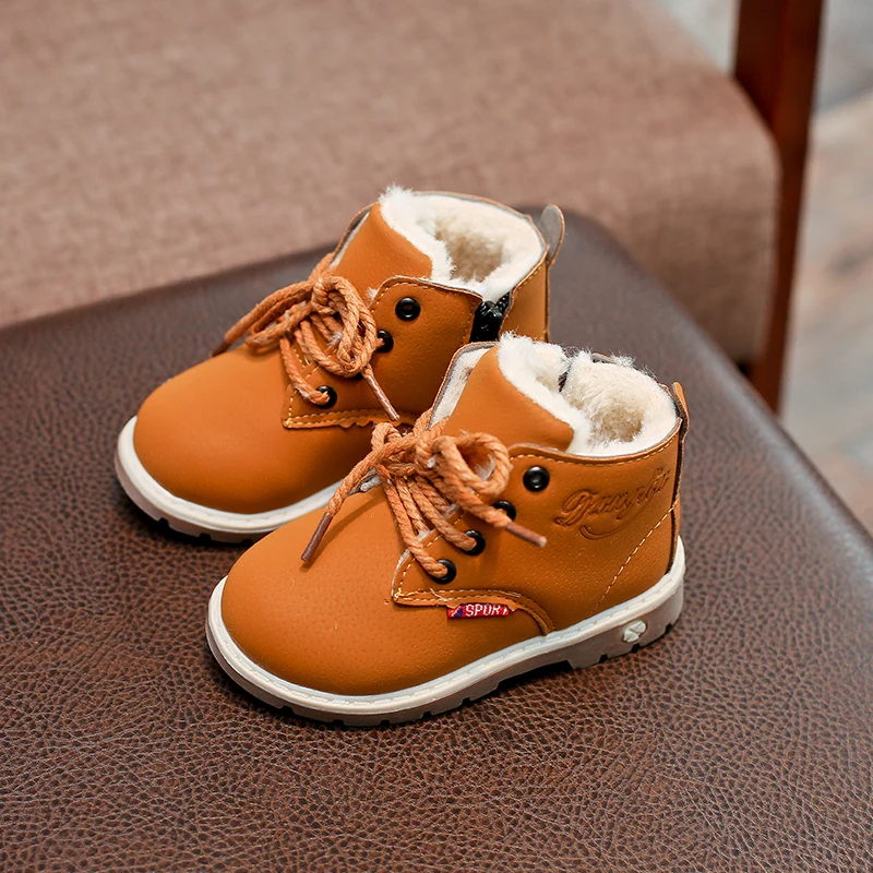 

Top Selling Children Boots Shoes 2017 New Winter Plush Warm Martin Boys Shoes Fashion Leather Soft Fleece Antislip Girls Boots