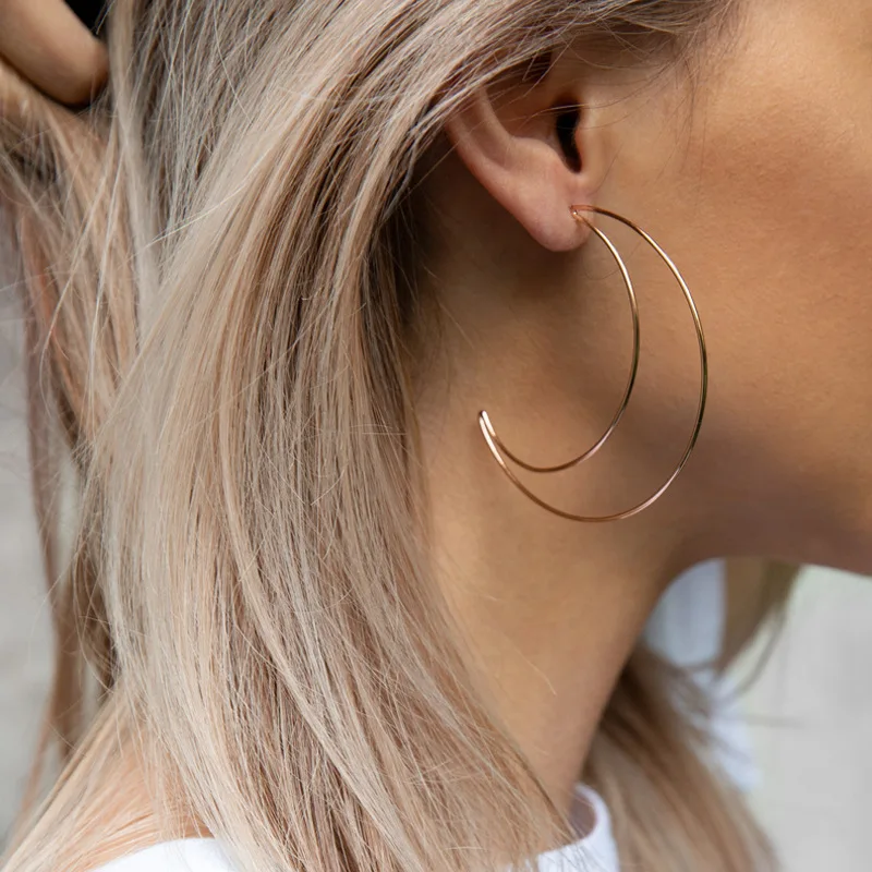 

RscvonM Personality Hollow Moon Earrings Simple for Women Drop Earrings Jewelry Accessories Punk Exaggerated Statement Jewelry