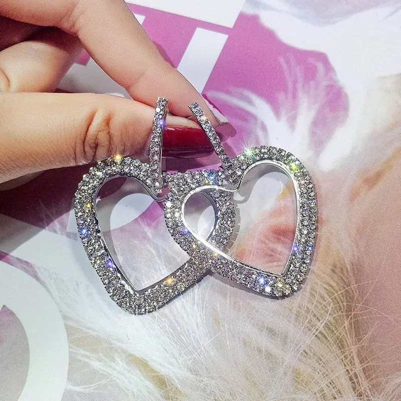 

1 Pair Women Love Heart Earrings Lady Shining Luxury Ear Hoop Party Jewelry CX17