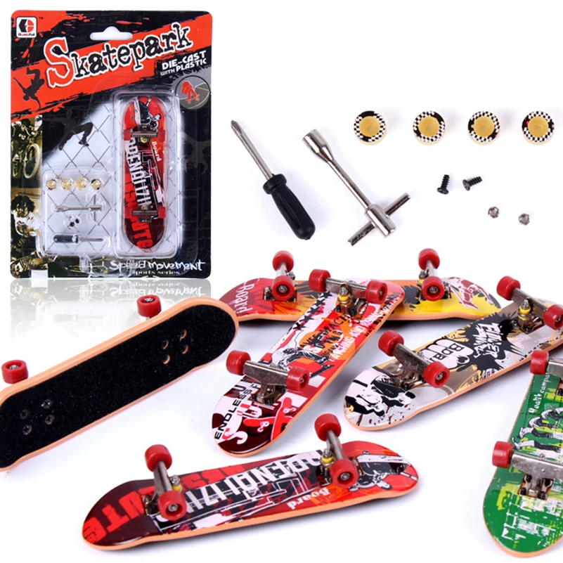 

1 Set Professional Fingerboard Toys Mini Finger Skatepark Non-slip Frosted Mat Finger Skateboard Toy for Children Gift