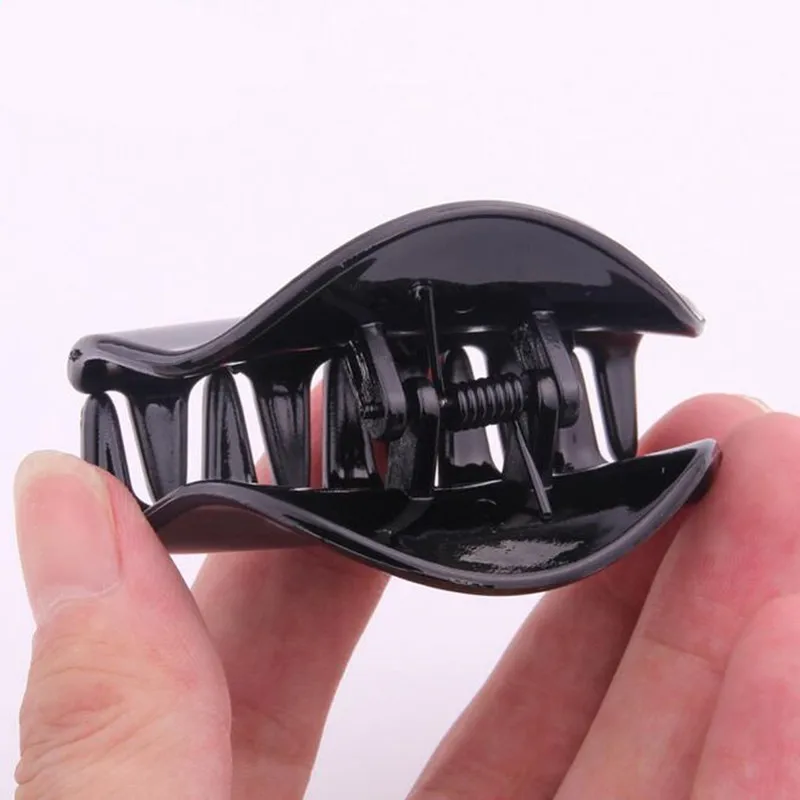 Women Cute 2Pcs Holding Hair Claws Styling Tools Hair Clip Clamps Care