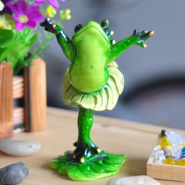 Dancing Frog Statues For Home Decoration Creative Artesanato Para Casa Kawaii Zakka Resin Fairy Artificial Cartoon Frog Statues