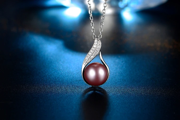 White gold necklace pink pearl 750