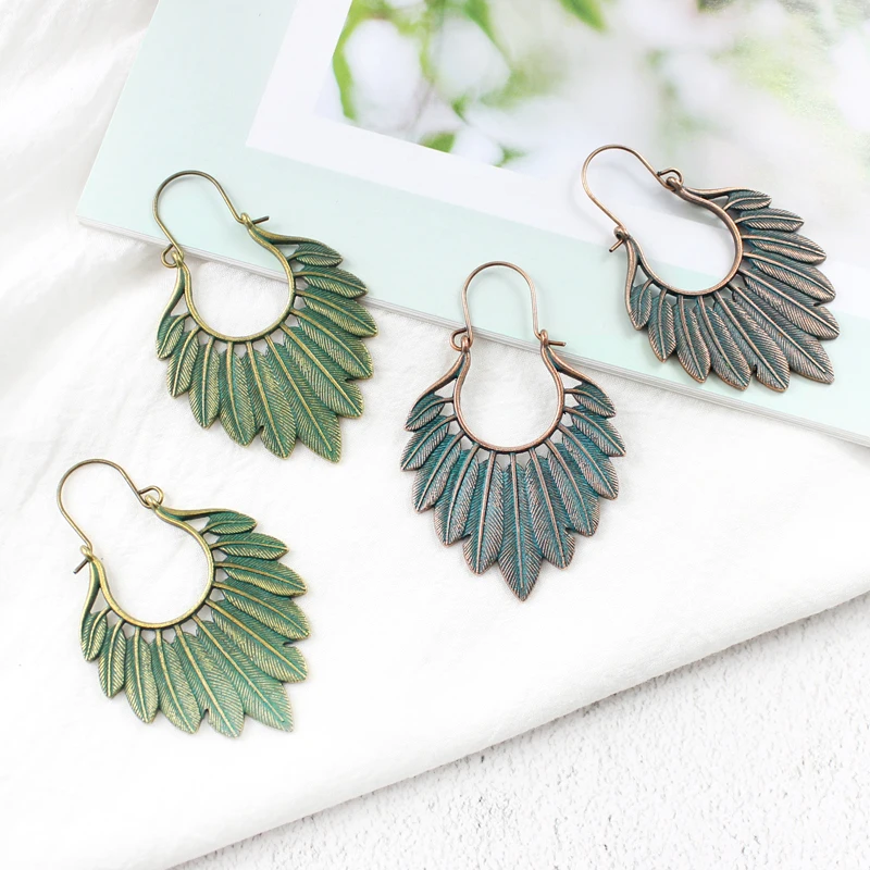 

Bohemian Bronze Leaf Earrings Beach Holiday Wind Plant Earrings Retro Fashion Fashion Jewelry Women's Gifts