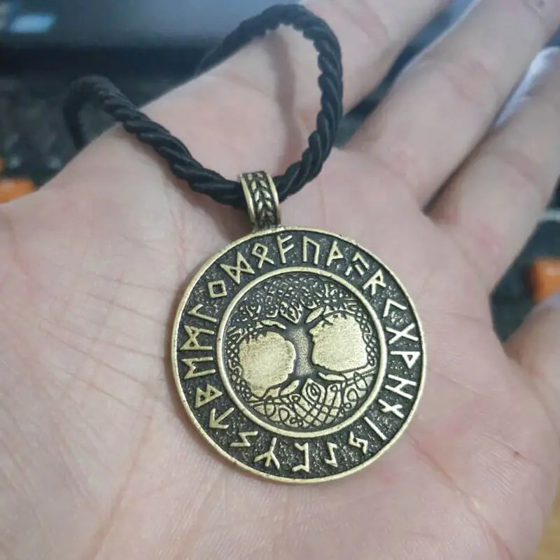 viking amulet necklace (6)