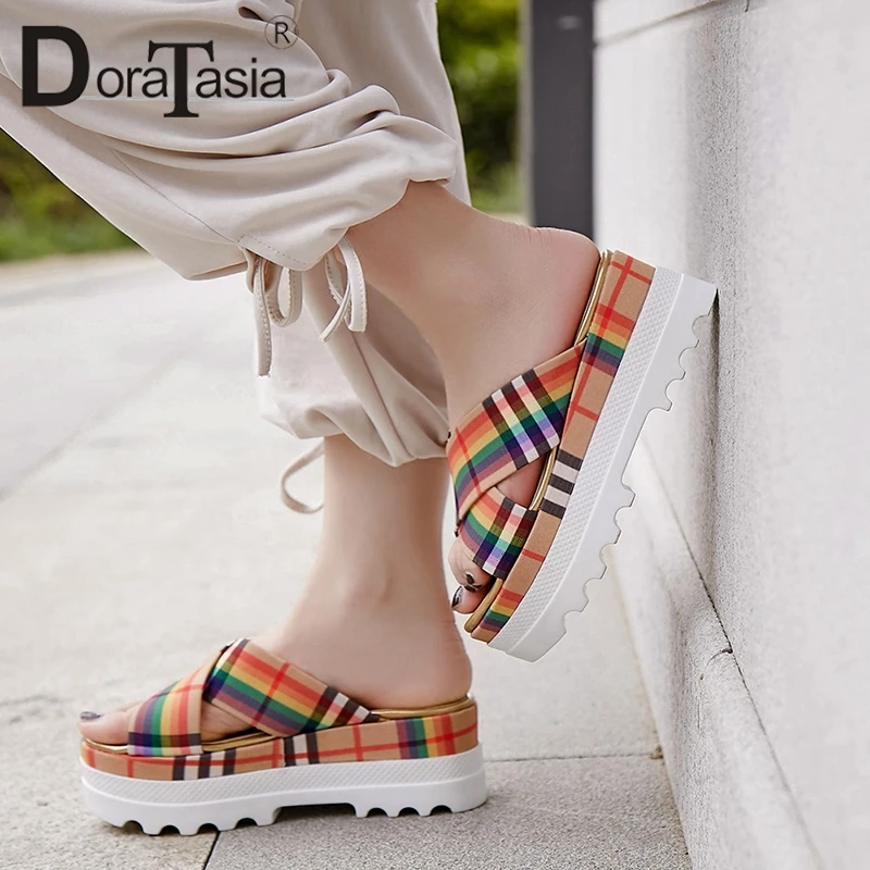 

DoraTasia 2019 New Sweet Summer Women Colorful Slippers Comfort Leather Lining Slides Girl Thick Platform Casual Shoes Woman
