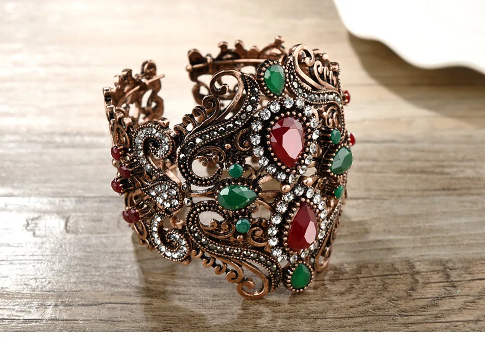 vintage-wide-cuff-bangle-green-color_06
