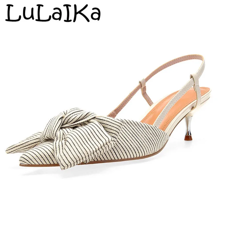 

2019 Summer New Pointed Toe Butterfly-Knot Spell Color Woman Outdoor Party Low Heel Sandals Fashion Shining Thin Heel Lady Shoes