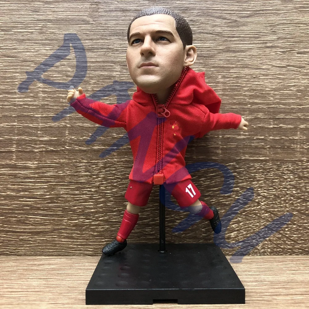 Soccerwe dolls figurine Sports stars GERRARD #17 classic delicate Movable joints resin model toy action figure collectible gift