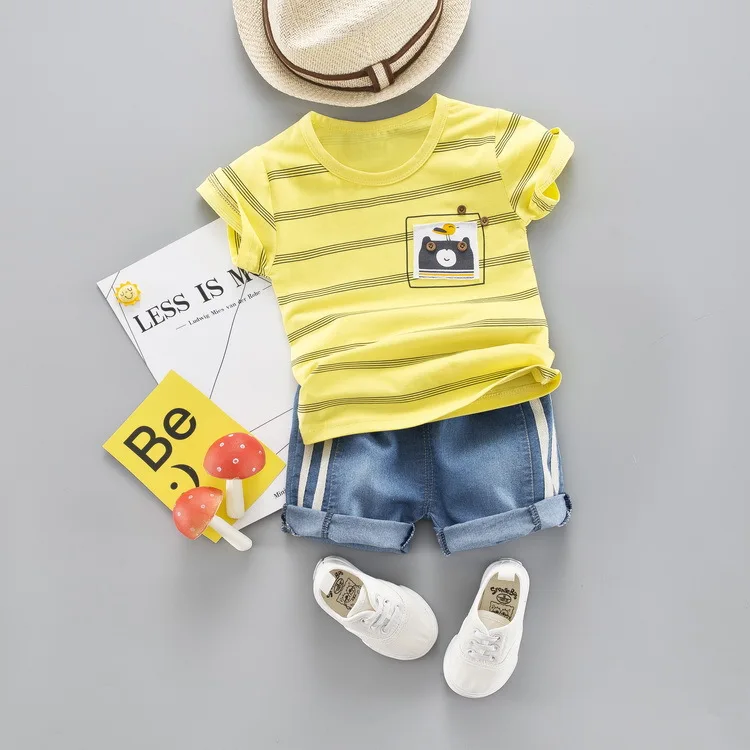 Детский летний наряд; комплект хлопковой одежды в полоску для маленьких мальчиков; милая детская одежда для мальчиков с героями мультфильмов; костюм из футболки и шорт
