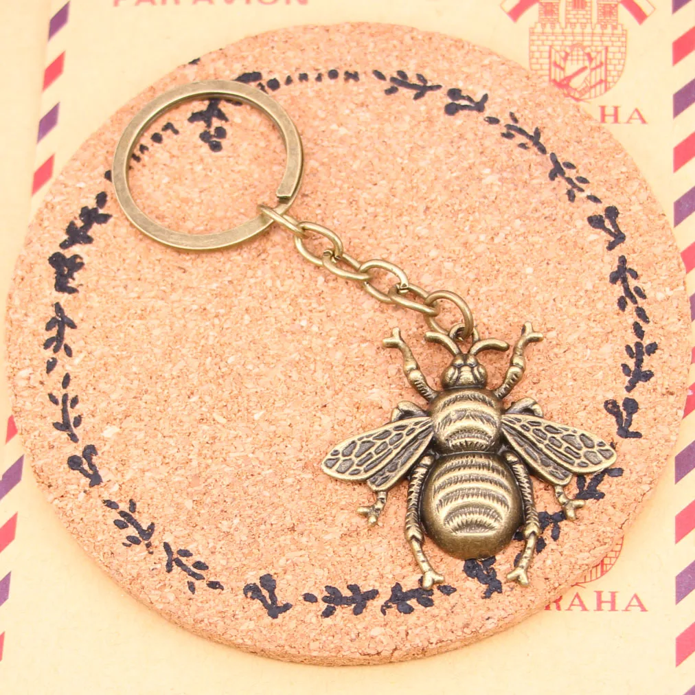 

New Fashion Bronze Pendant Metal Key Chains Accessory,28mm Key Ring Vintage hornet honey bee Keychain