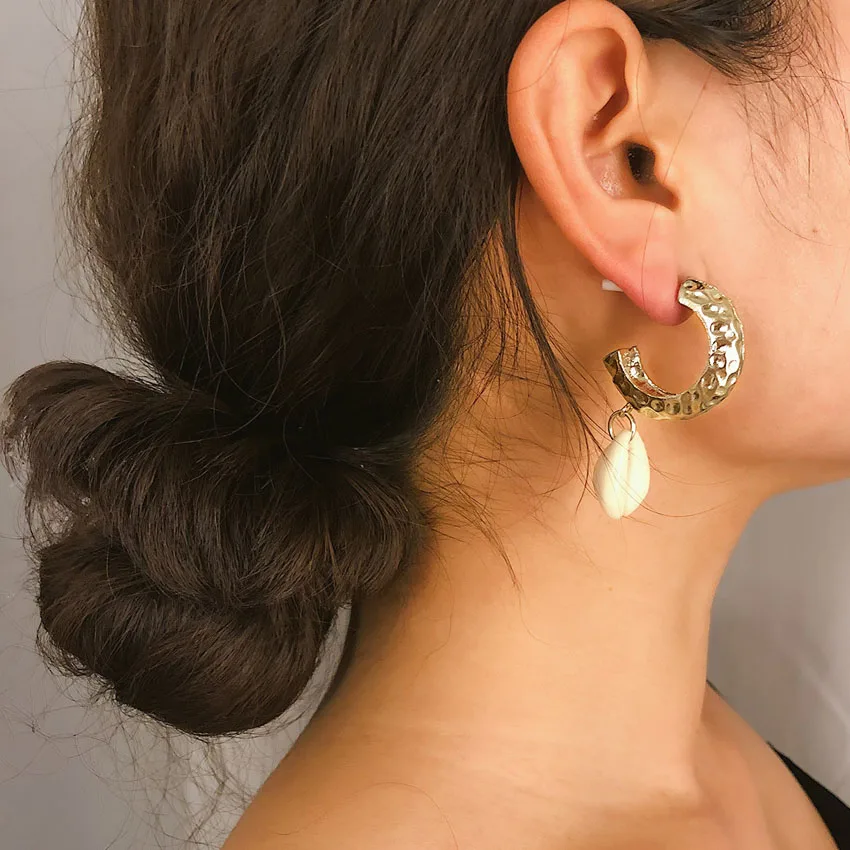 

MHS.SUN Fashion Design Women Stud Earrings With Shell Vintage Silver/Gold Color Girls Ladies Stud Earrings Party Jewelry