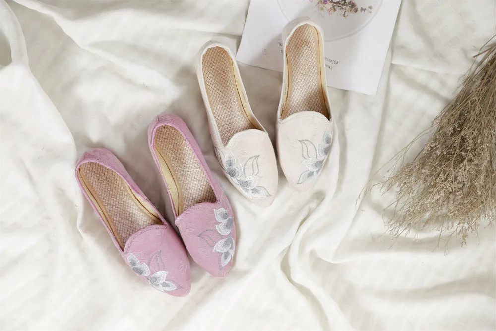 Veowalk/; винтажные женские туфли на плоской подошве с вышивкой в виде лотоса; удобные женские туфли из хлопчатобумажной ткани; туфли на плоской подошве без застежки на мягкой подошве