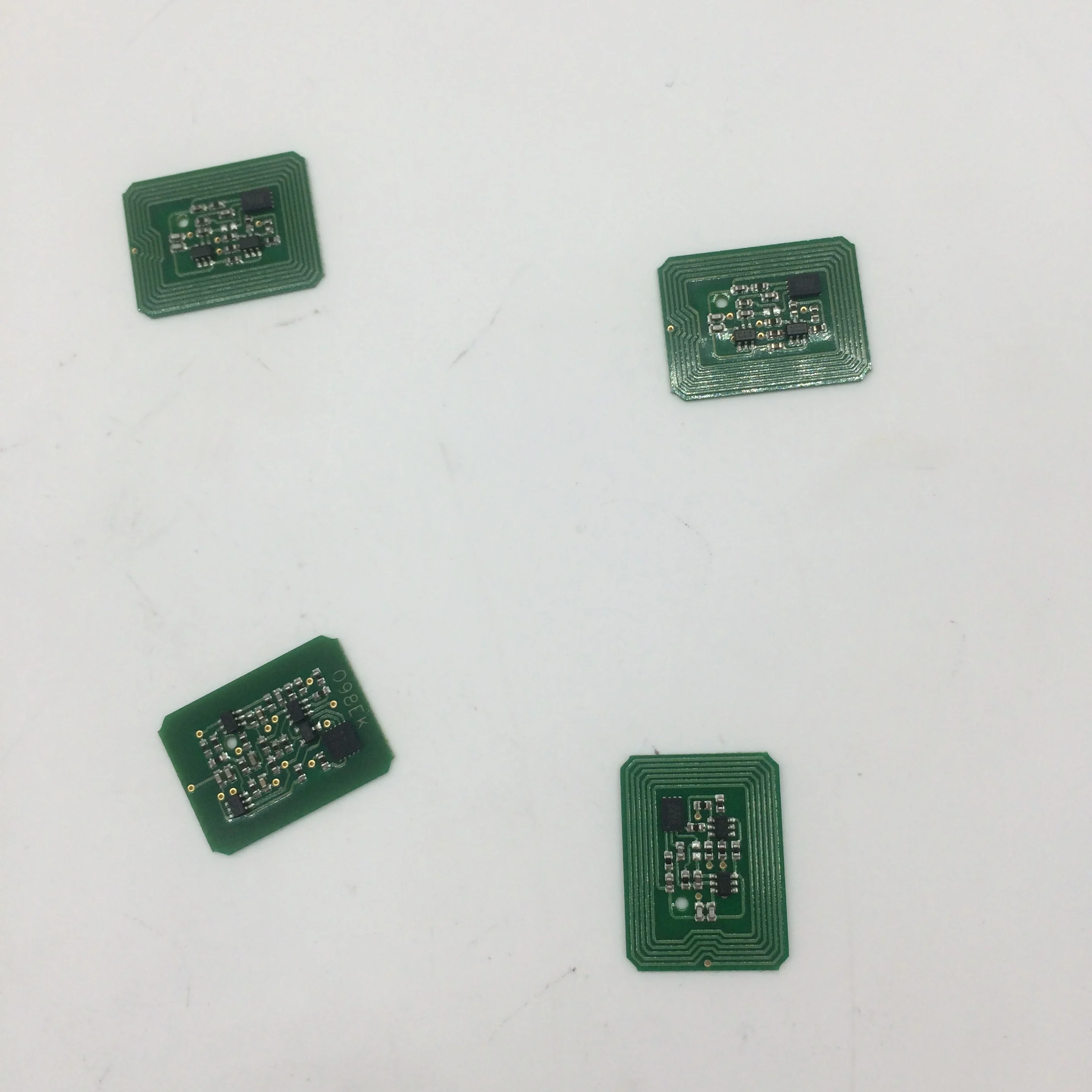 4PK (KCMY) C9600 чип сброса тонера C9600/9800 для OKI Запчасти принтера | Компьютеры и офис