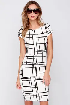 

A ruffled print dress with a round neck Small cap sleeve Fashion dress