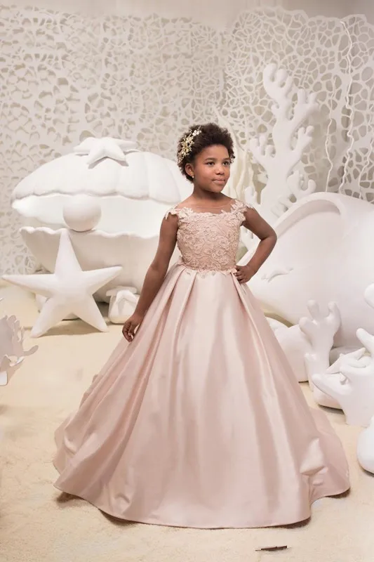 

Cheap Blush Pink Satin Flower Girls Dresses For Weddings 2019 Lace Appliqued Jewel Neck Kids Formal Wear With Cap Sleeve Girls