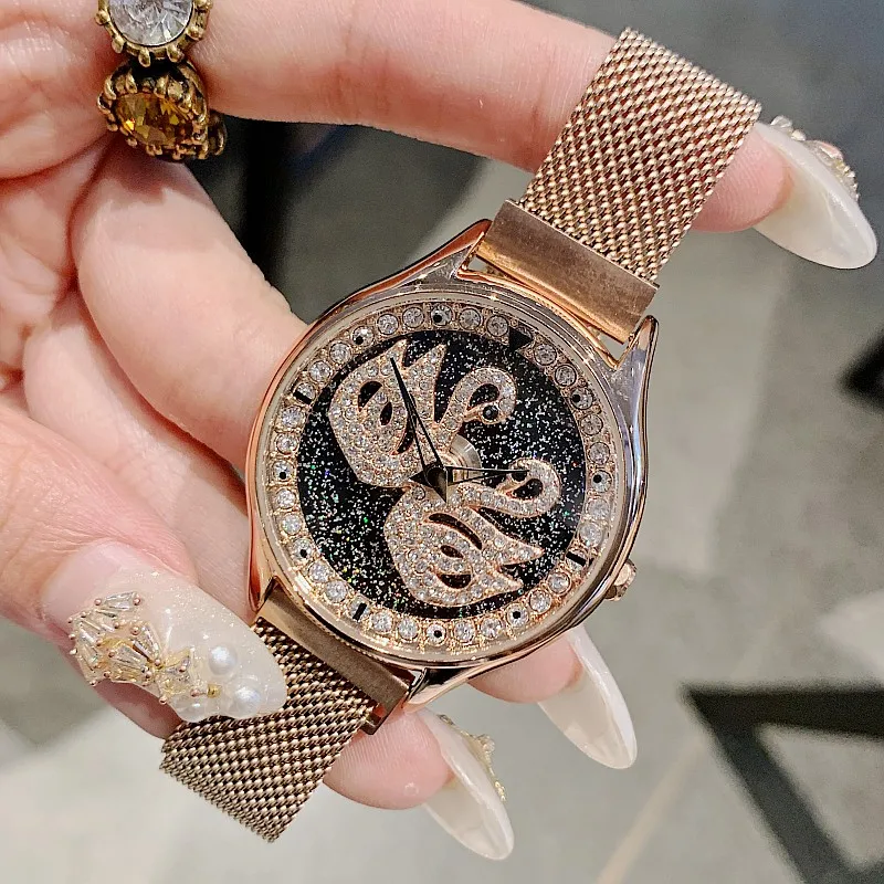 

Luxury Swan Diamond magnetic watch rotate starry sky watch woman Magnet Buckle Women's Watches Hot Fashion Ladies Wristwatches