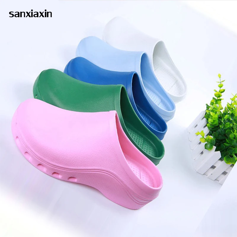 

New Medical Shoes Surgical Shoes Unisex Doctor Nursing Anti-Slip Dental Hospital Clog Lab Cleaning Protective Workwear Slippers