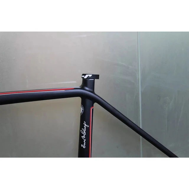 Best price at $625 Cheap UD newest painting carbon road bike frame include frame,fork,seat post, headset,rear hanger carbon bike frameset