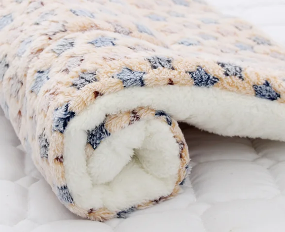 

Soft Flannel Pet Mat dog Bed Winter Thicken Warm Cat Dog Blanket puppy Sleeping Cover Towel cushion for small Medium large dogs