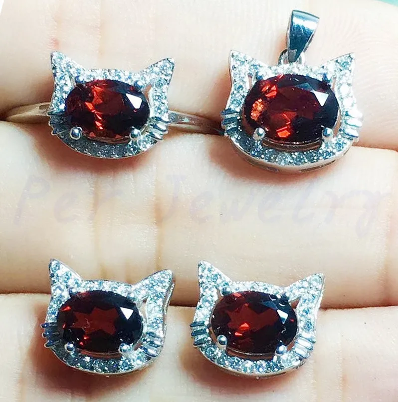 

Natural garnet jewelry set 925 sterling silver 1pc pendant,1pc ring ,1pair stud earring 1.4ct*1pc,1ct*3pcs gemstone #XY18101907