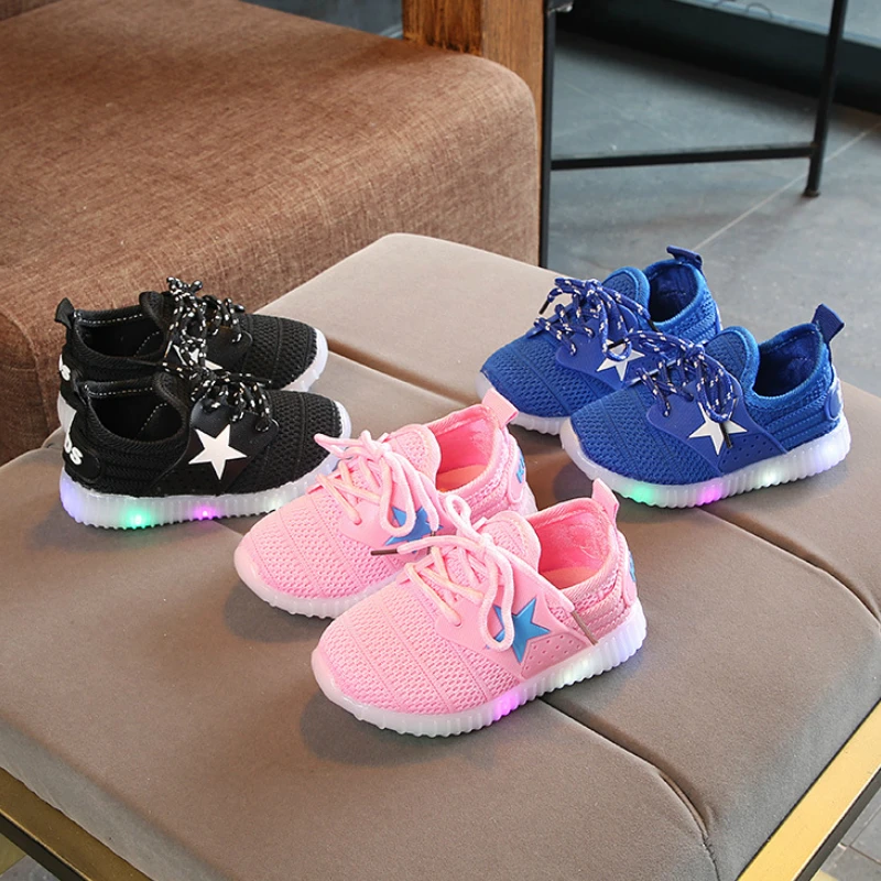 

Boy Shoes Kids Luminous Sneaker with Backlight Air Mesh Breathable Shoes for Boys Girls Glowing Sneakers jongens schoenen
