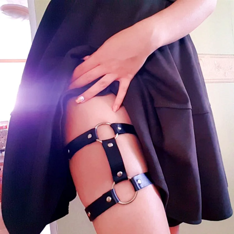 

Sexy Harajuku Handmade Punk Rock Goth Metal Double Row Leather Garter Belts Leg Ring Multi Color Leg Harness Rivet Garter Belt