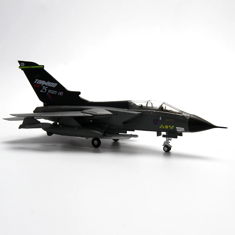 1/100 масштаб Великобритании Королевских ВВС панавия Торнадо GR4 самолет модель детских игрушек коллекции