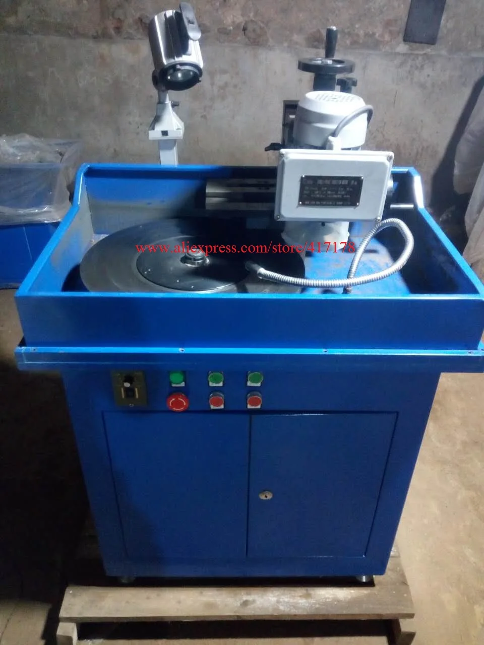 Рисунок 2 - Santoni машина для шлифования Бесшовного нижнего белья