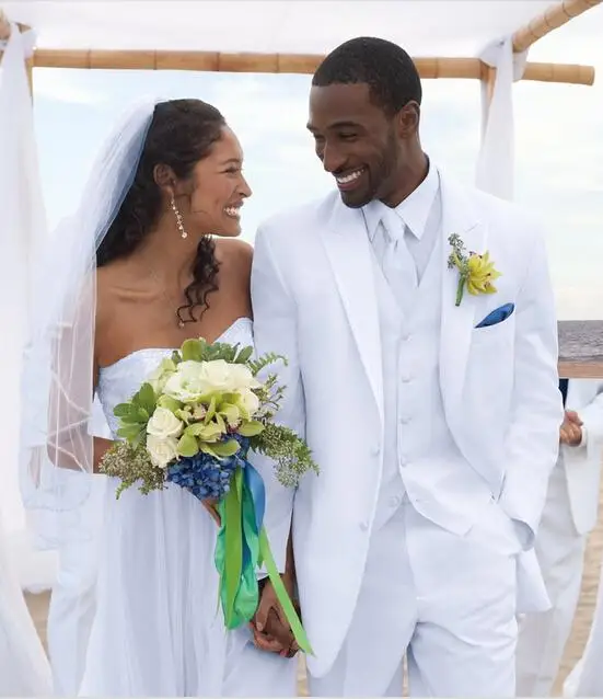 what to do if someone wears white to your wedding