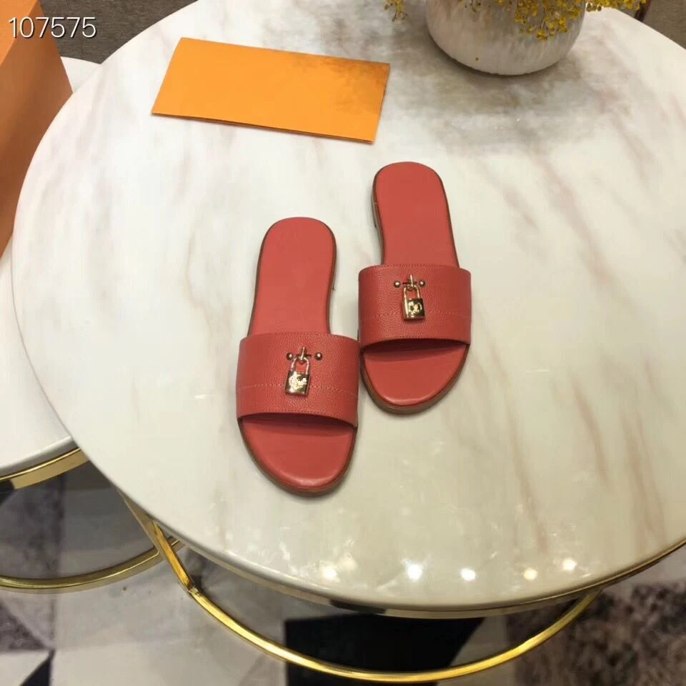 

Lady sandals Real leather surface famous brand The most popular shoes latest style